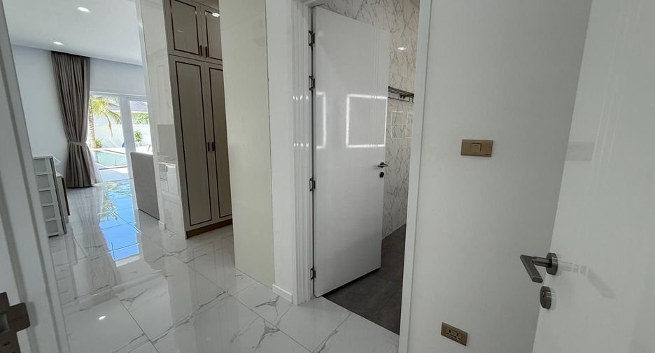 For sale 3 bedrooms villa in Hua Hin, Prachuap Khiri Khan