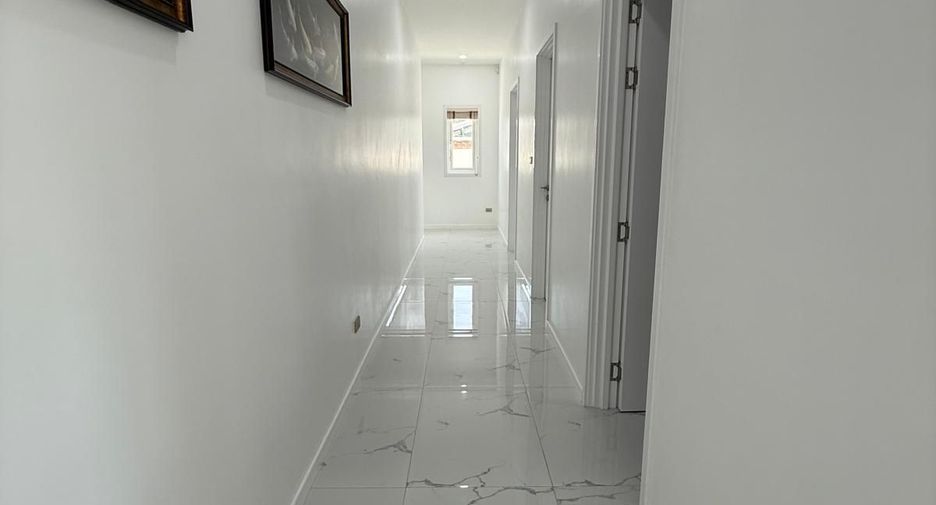 For sale 3 bedrooms villa in Hua Hin, Prachuap Khiri Khan
