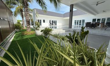For sale 3 bedrooms villa in Hua Hin, Prachuap Khiri Khan