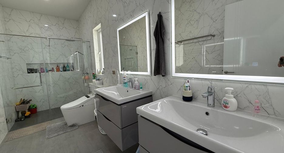 For sale 3 bedrooms villa in Hua Hin, Prachuap Khiri Khan