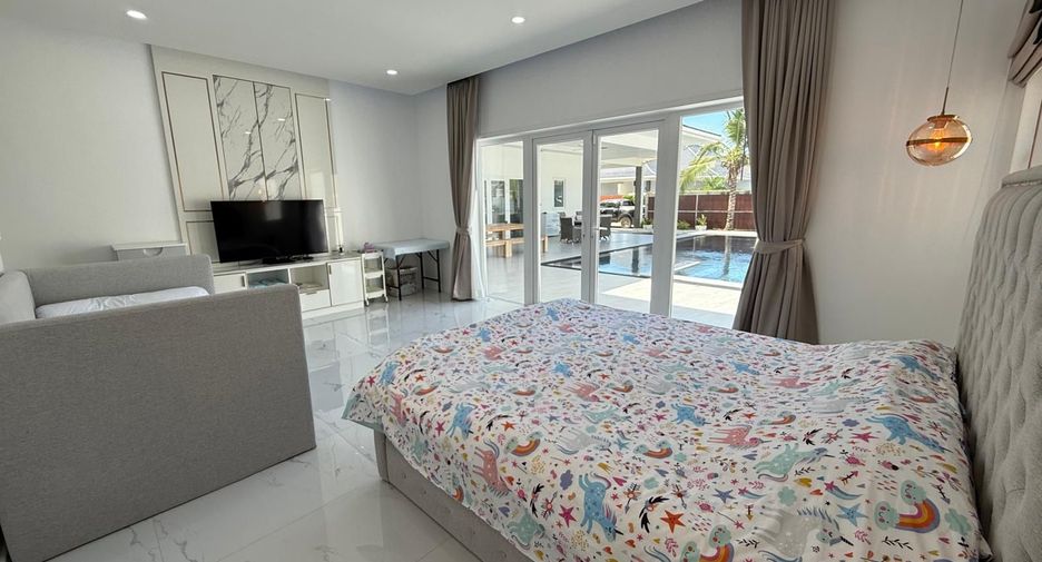 For sale 3 bedrooms villa in Hua Hin, Prachuap Khiri Khan