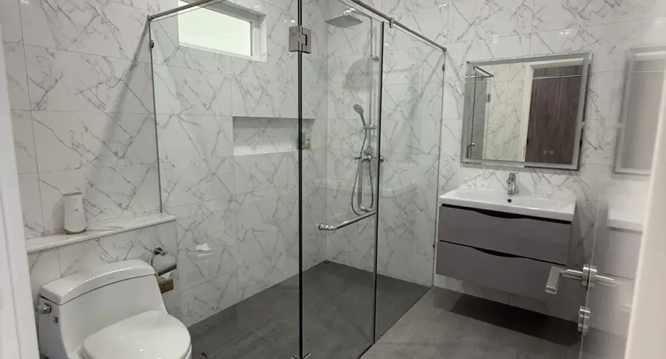 For sale 3 bedrooms villa in Hua Hin, Prachuap Khiri Khan