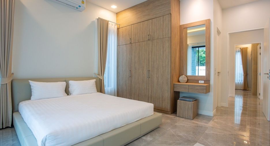 For sale 3 bedrooms villa in Cha Am, Phetchaburi
