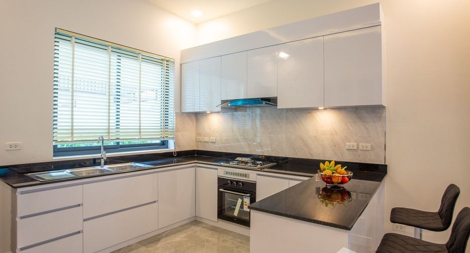 For sale 3 bedrooms villa in Cha Am, Phetchaburi