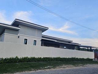 出售 3 卧室 独立屋 在 华欣, 班武里府