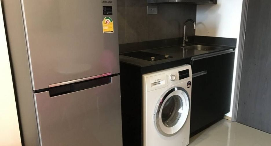 For sale 1 bed condo in Bang Rak, Bangkok