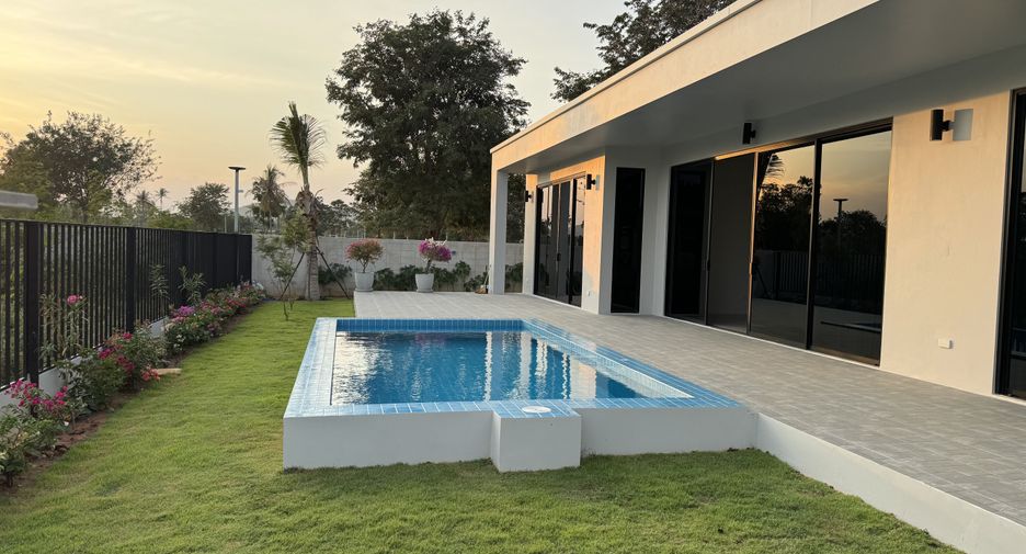 For rent 3 bedrooms house in Pran Buri, Prachuap Khiri Khan