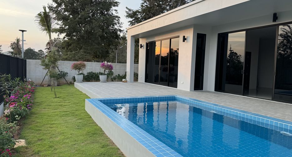 For rent 3 bedrooms house in Pran Buri, Prachuap Khiri Khan