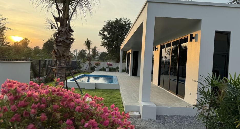For rent 3 bedrooms house in Pran Buri, Prachuap Khiri Khan