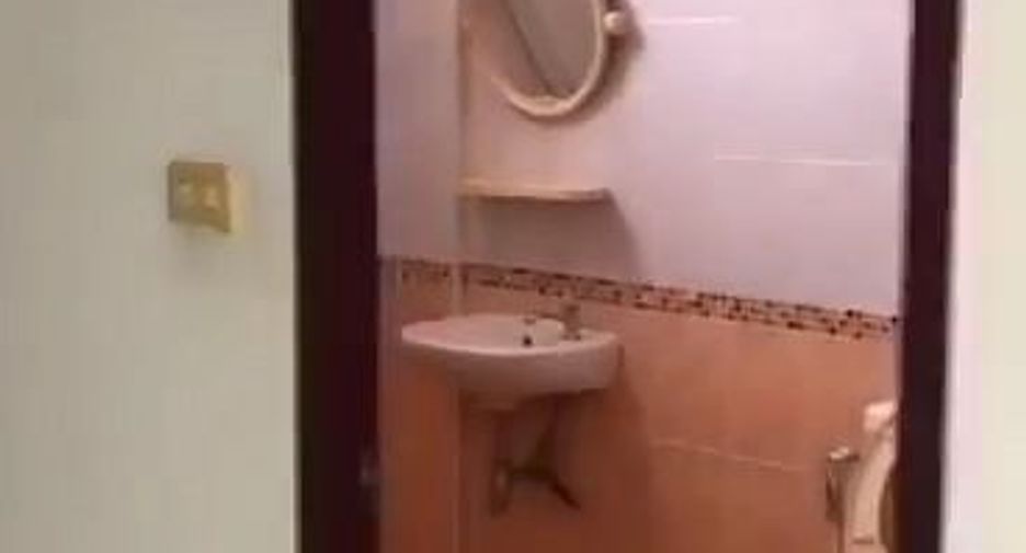 For rent 2 bedrooms townhouse in Hua Hin, Prachuap Khiri Khan