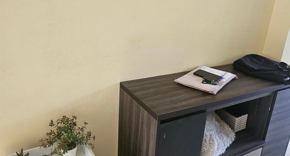 For sale 3 bedrooms townhouse in San Kamphaeng, Chiang Mai