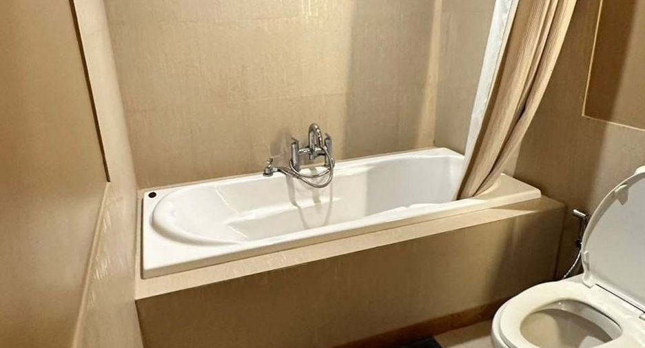 For rent 2 bedrooms condo in Cha Am, Phetchaburi