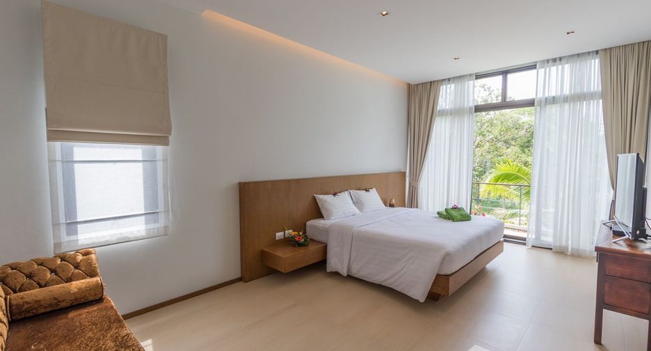For rent 3 bedrooms villa in Mueang Phuket, Phuket
