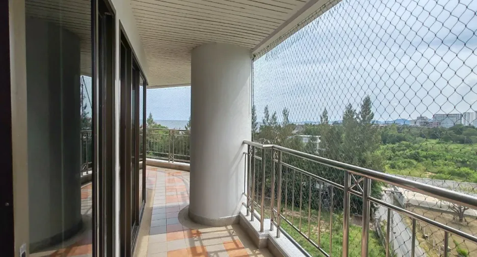 For sale and for rent 2 bedrooms condo in Cha Am, Phetchaburi