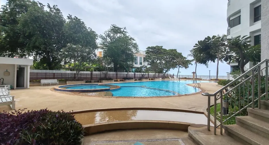 For sale and for rent 2 bedrooms condo in Cha Am, Phetchaburi