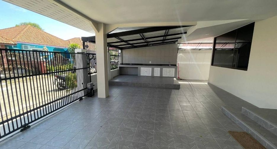 Haus zur Miete mit 3 Zimmer in Bang Lamung, Chonburi