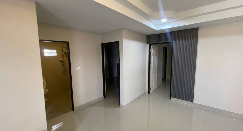 Haus zur Miete mit 3 Zimmer in Bang Lamung, Chonburi