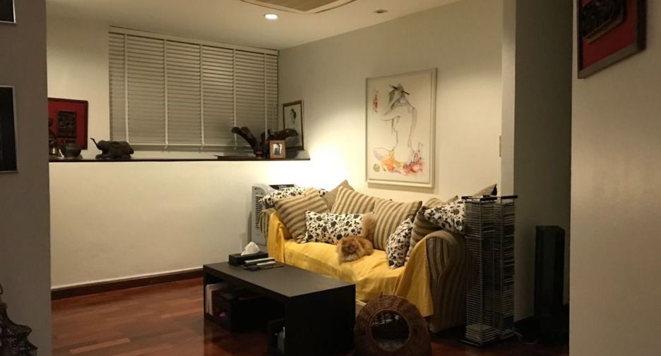 For sale 5 bedrooms condo in Khlong Toei, Bangkok