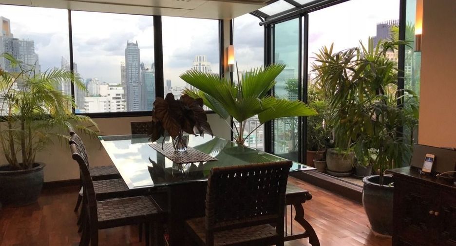 For sale 5 bedrooms condo in Khlong Toei, Bangkok