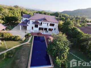For sale and for rent 7 bedrooms villa in Cha Am, Phetchaburi