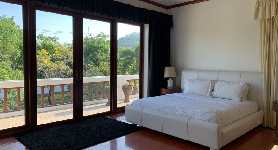 For sale and for rent 7 bedrooms villa in Cha Am, Phetchaburi