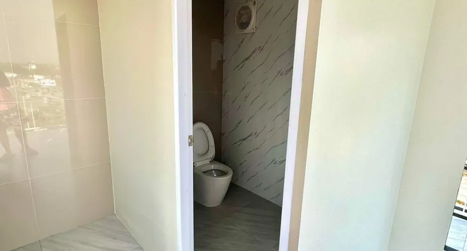 For sale 4 bedrooms condo in Mueang Chiang Mai, Chiang Mai
