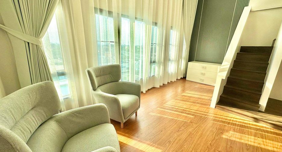 For sale 4 bedrooms condo in Mueang Chiang Mai, Chiang Mai