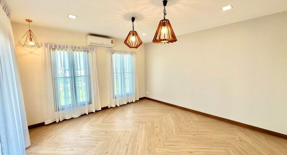 For sale 4 bedrooms condo in Mueang Chiang Mai, Chiang Mai