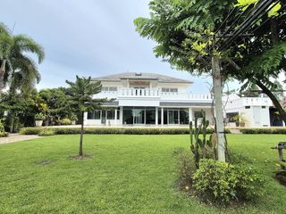 For Rent 5 Bedroom Villa In Bang Lamung, Chonburi