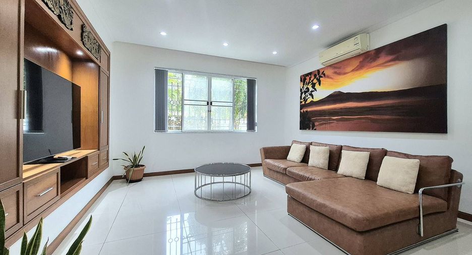 For sale and for rent 5 bedrooms villa in Bang Lamung, Chonburi