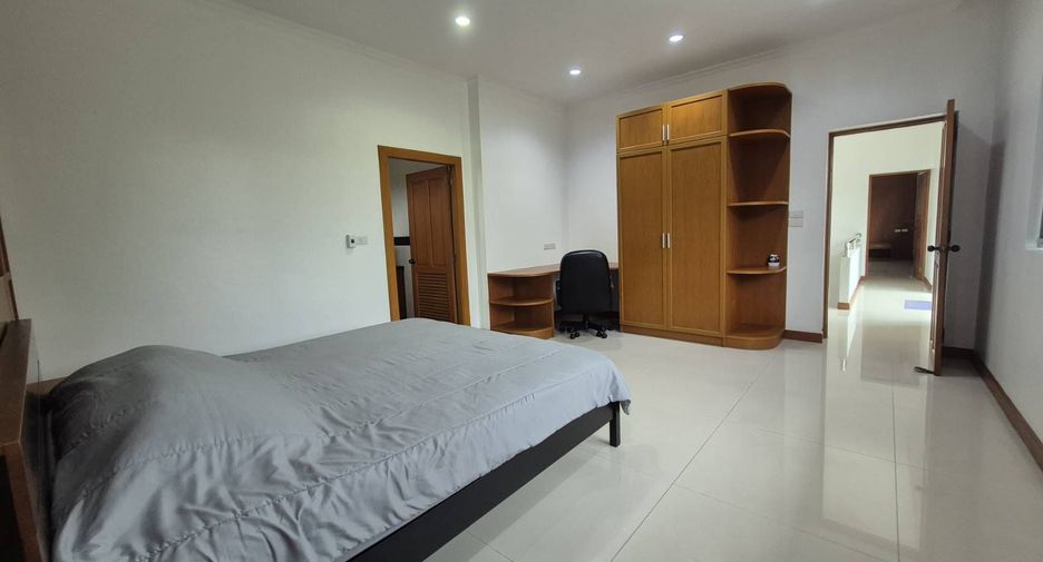 For sale and for rent 5 bedrooms villa in Bang Lamung, Chonburi