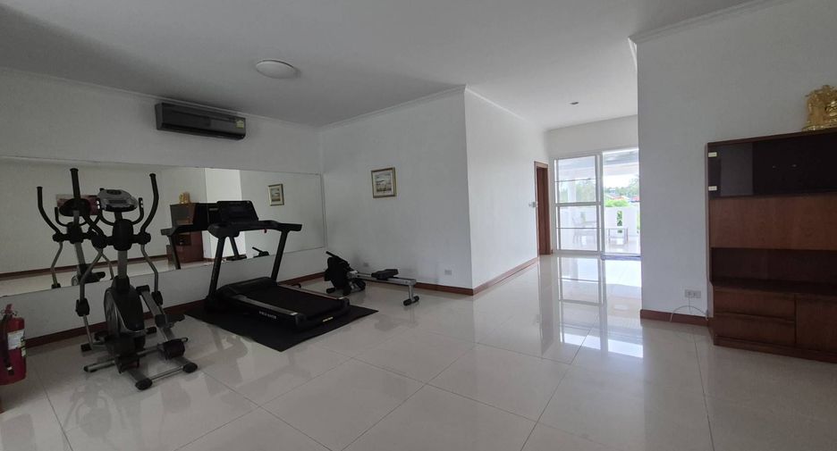 For sale and for rent 5 bedrooms villa in Bang Lamung, Chonburi