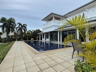 For sale and for rent 5 bedrooms villa in Bang Lamung, Chonburi