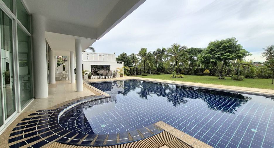 For sale and for rent 5 bedrooms villa in Bang Lamung, Chonburi
