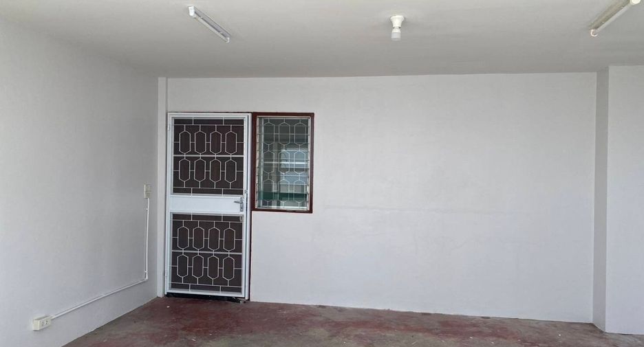 For rent 4 bedrooms townhouse in Hua Hin, Prachuap Khiri Khan