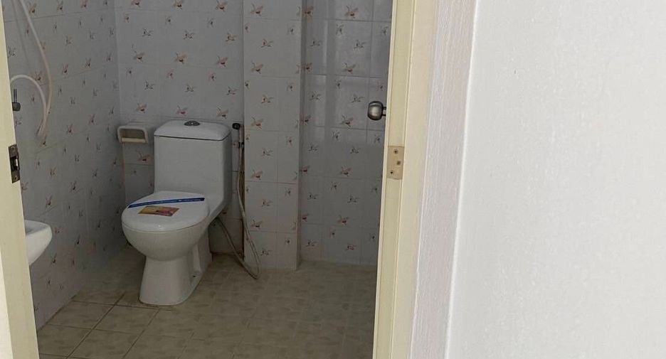 For rent 4 bedrooms townhouse in Hua Hin, Prachuap Khiri Khan