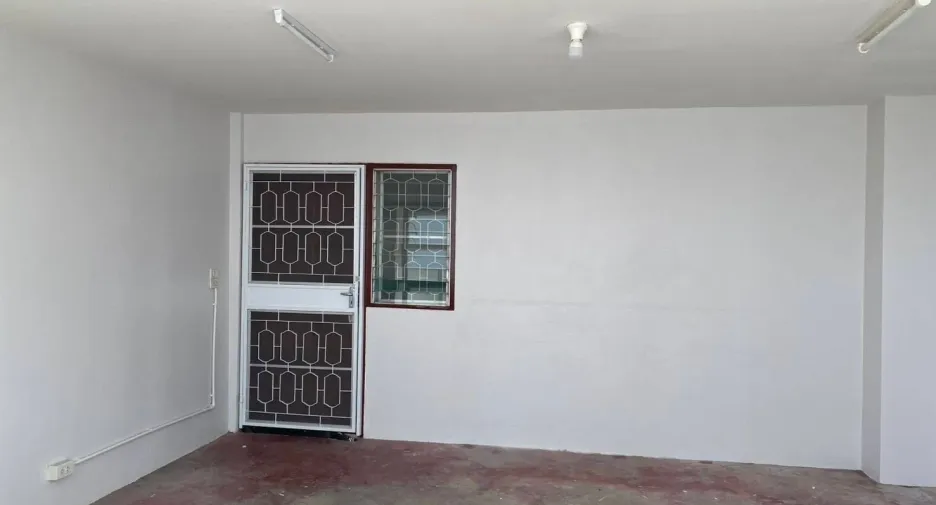 For rent 4 bedrooms townhouse in Hua Hin, Prachuap Khiri Khan