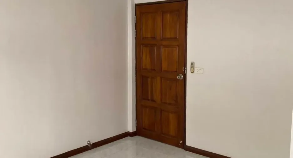 For rent 4 bedrooms townhouse in Hua Hin, Prachuap Khiri Khan