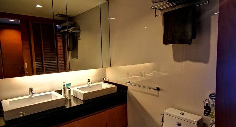 For sale 2 bedrooms condo in Pathum Wan, Bangkok