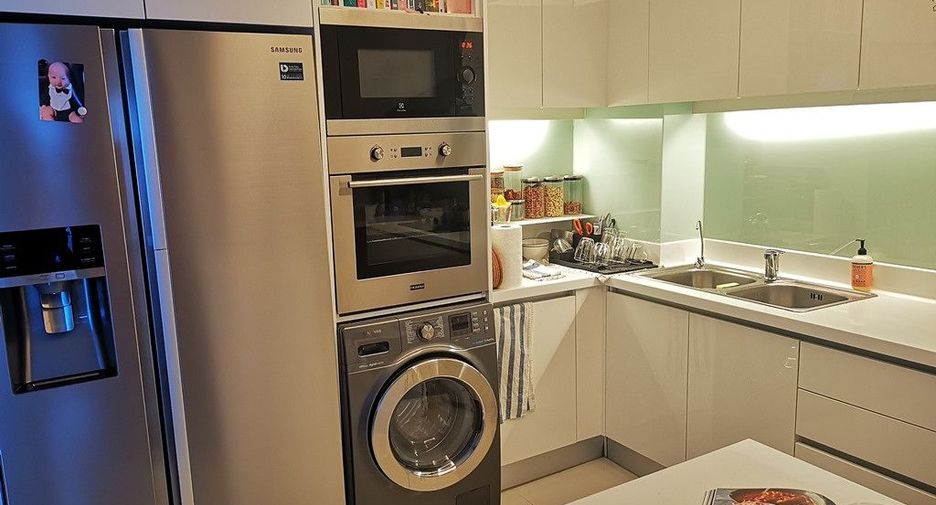 For sale 2 bedrooms condo in Pathum Wan, Bangkok