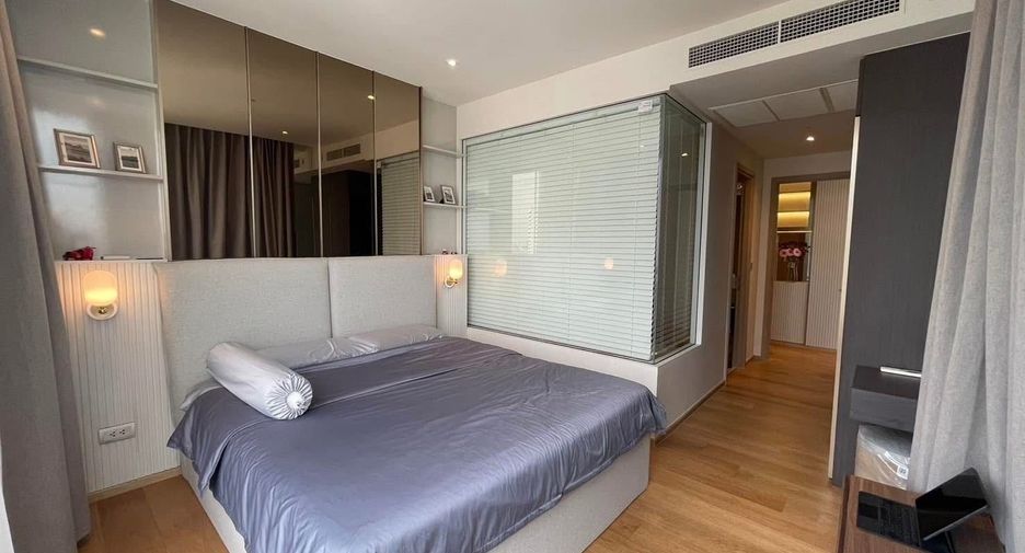For sale 2 bedrooms condo in Huai Khwang, Bangkok