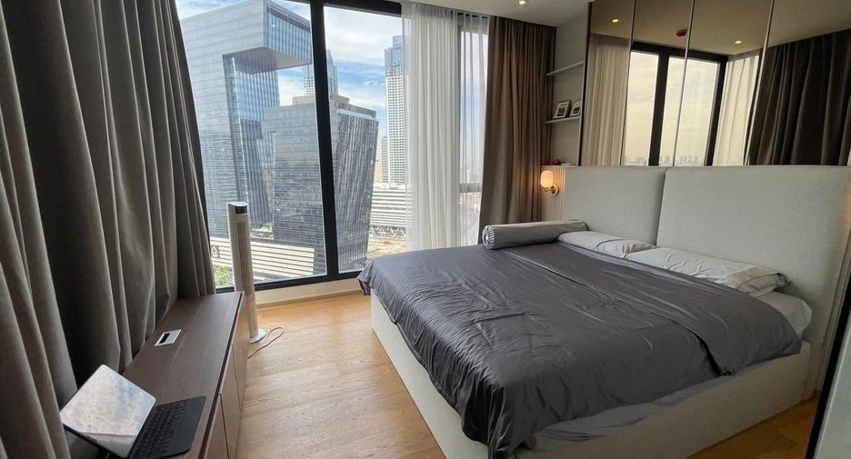 For sale 2 bedrooms condo in Huai Khwang, Bangkok