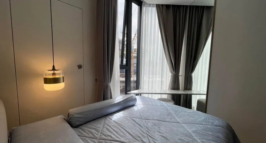 For sale 2 bedrooms condo in Huai Khwang, Bangkok