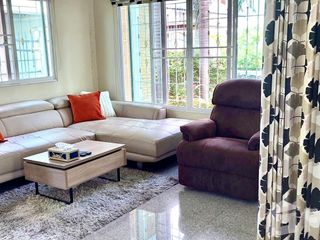 For rent 4 bedrooms house in Mueang Chiang Mai, Chiang Mai