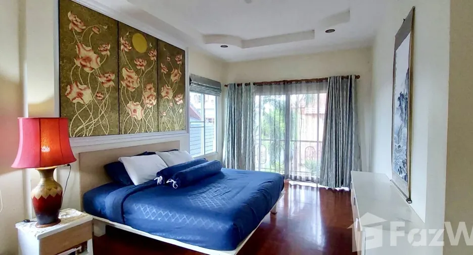 For rent 4 bedrooms house in Mueang Chiang Mai, Chiang Mai