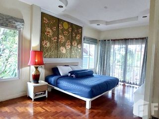 For rent 4 bedrooms house in Mueang Chiang Mai, Chiang Mai