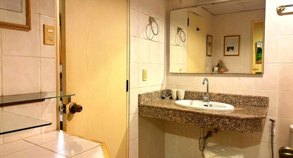 For sale 1 bed condo in Kathu, Phuket