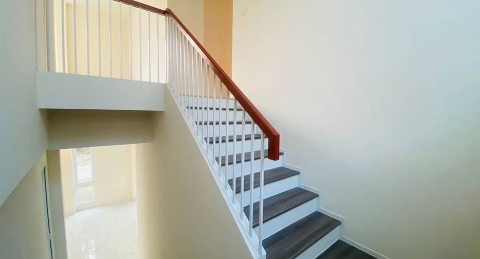 Haus zum Kauf mit 5 Zimmer in Hang Dong, Chiang Mai