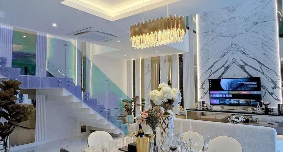 For rent 4 bedrooms house in Bang Lamung, Chonburi