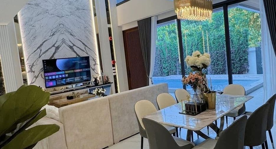 For rent 4 bedrooms house in Bang Lamung, Chonburi